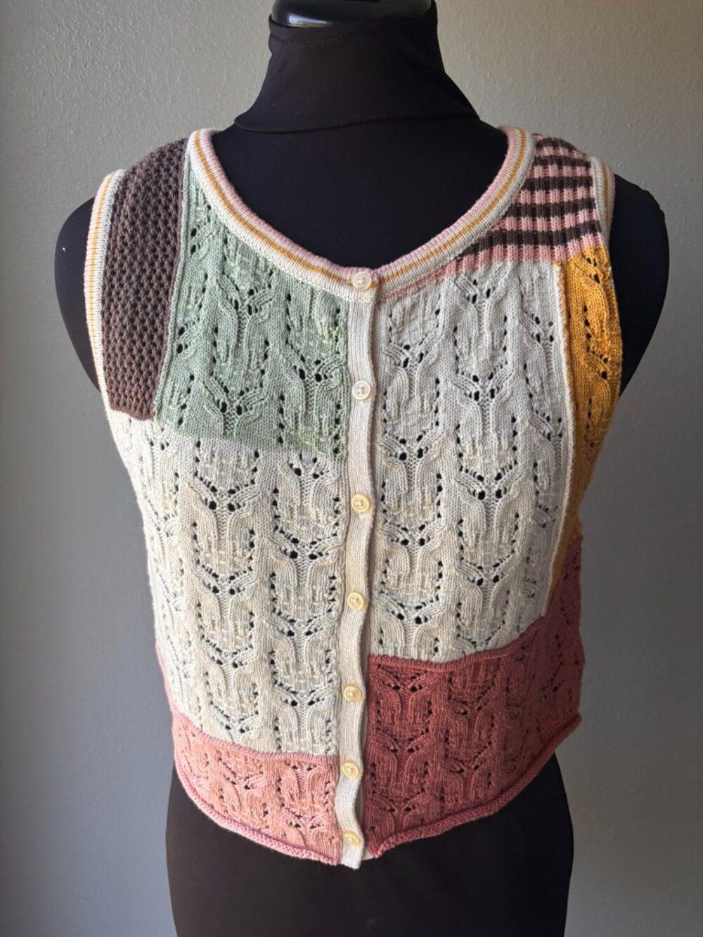 American Eagle Patchwork Cable Knit Sweater Vest Boho Cottagecore Button Front S